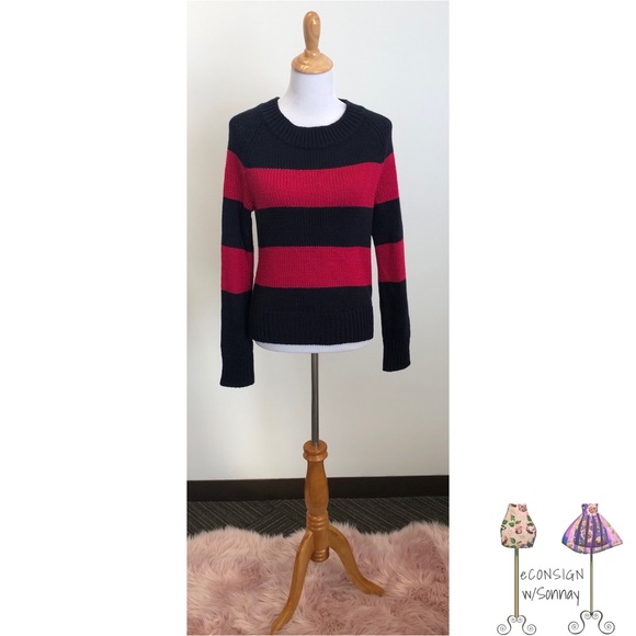 | GAP Sweater | - Picture 2 of 6